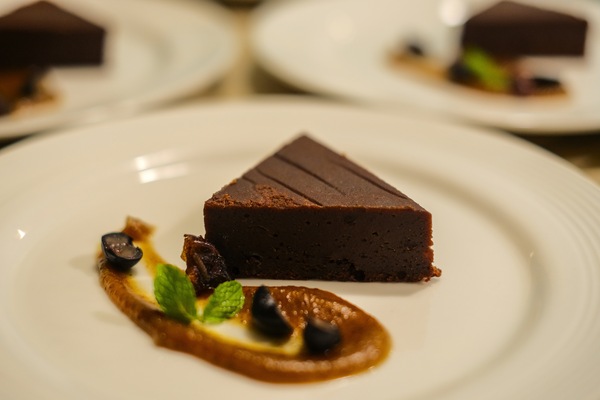 APT Ganges Voyager, Restaurant 3.jpg